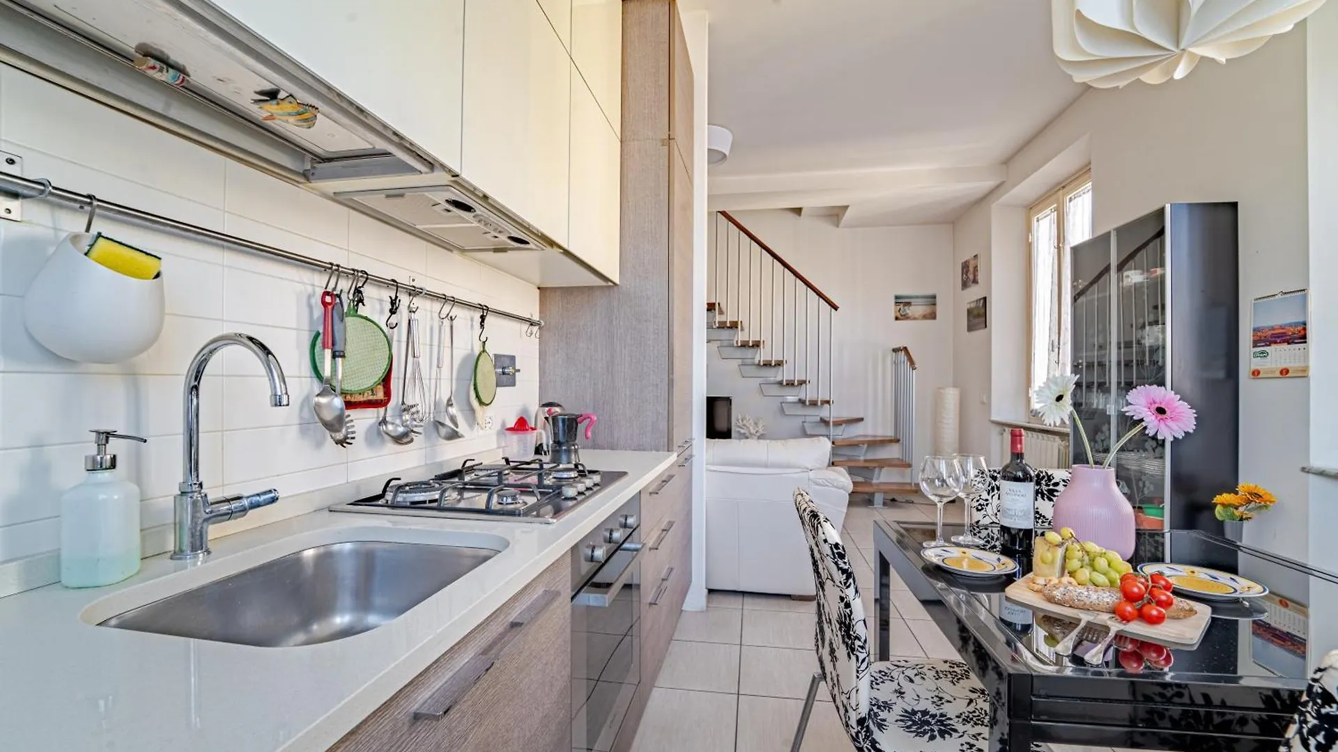 Mosse Bridge Apartment By Mamo Florence